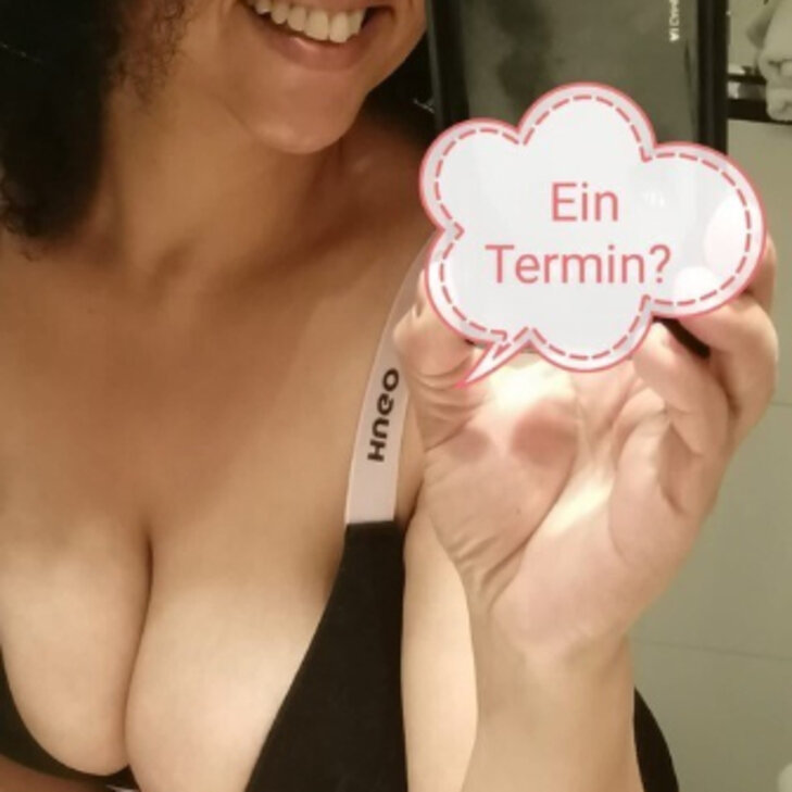 Claudinha, südamerikanische Erotikmassagen in München Zentrum